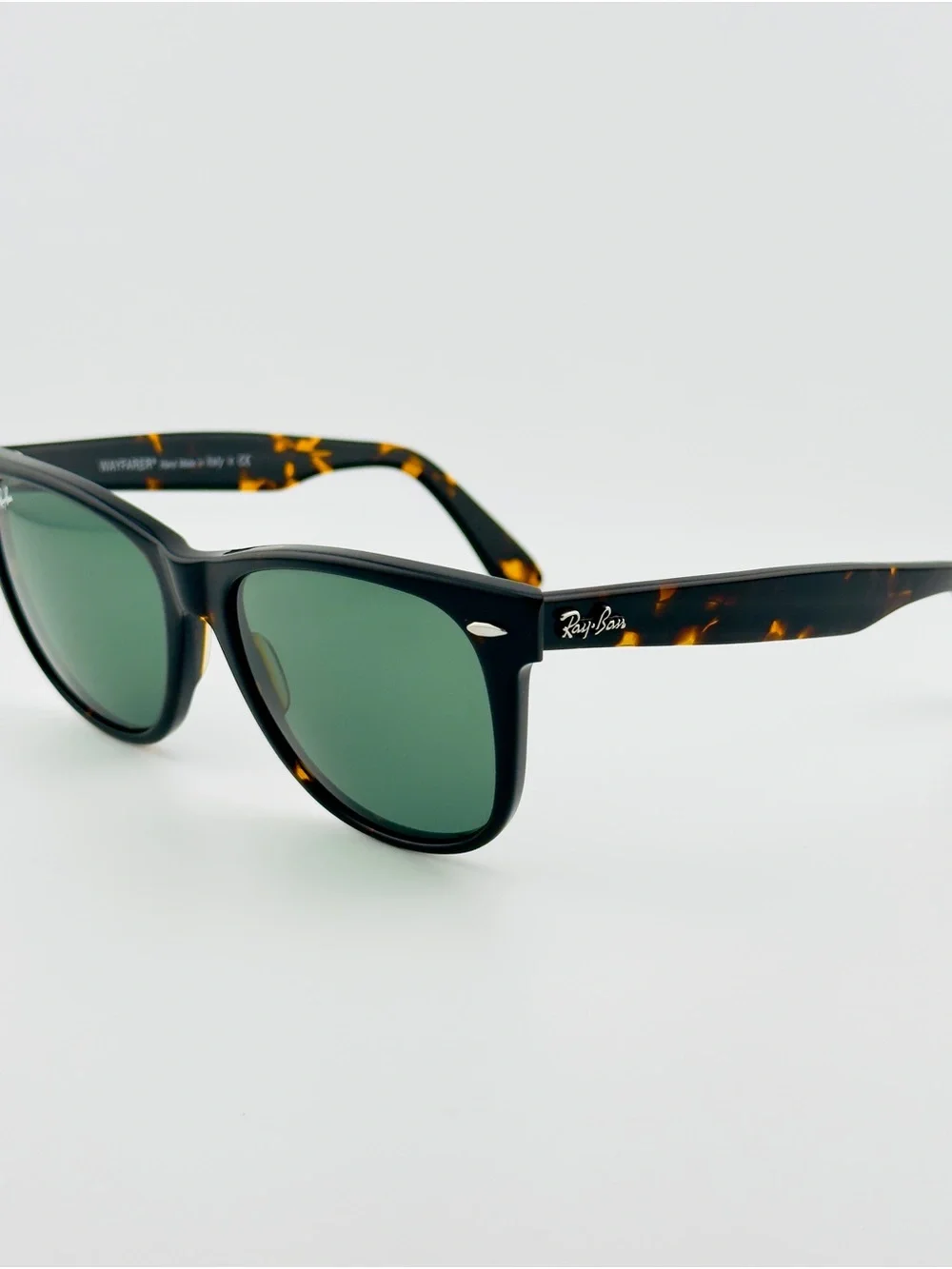 Ray-Ban Classic Wayfarer Sunglasses RB2140 Tortoise Frame with Green Lens 54mm
